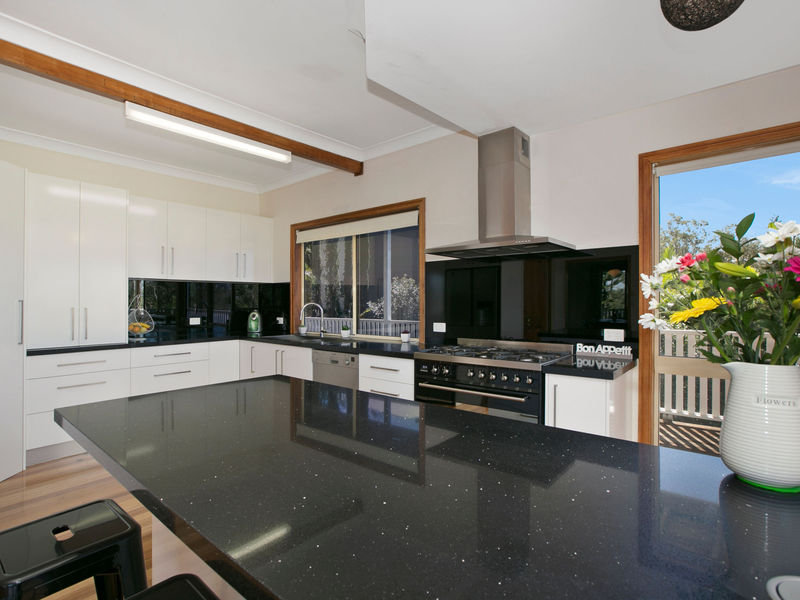 248 BLACKWALL RD, Chuwar, Qld 4306 Property Details