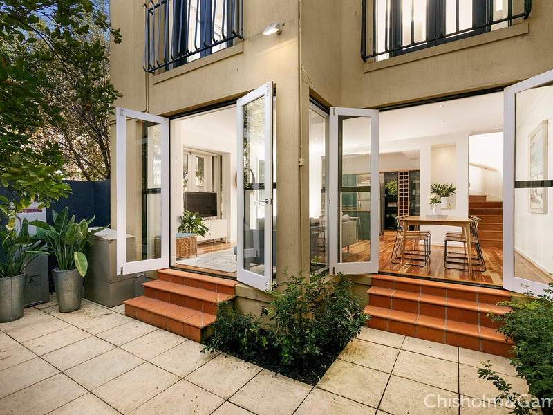 19 Broadway, Elwood, Vic 3184 Property Details