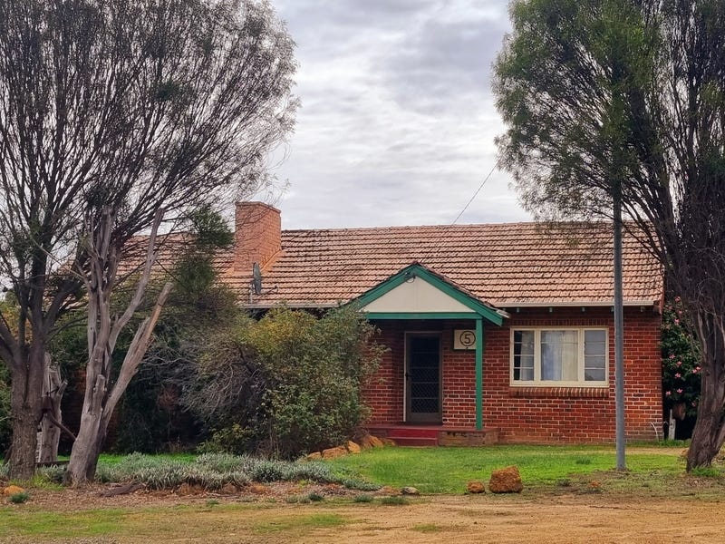 5 Adam Street, Katanning, WA 6317 House for Sale