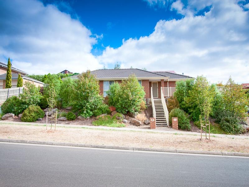 28 Backhaus Avenue, Sunbury, Vic 3429 Property Details