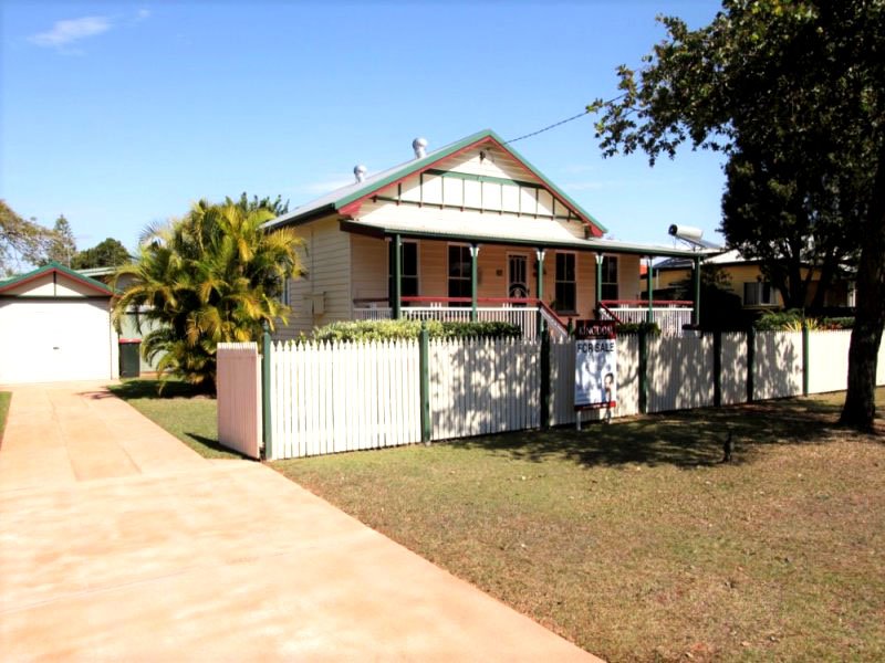 87 Arthur Street, Woody Point, Qld 4019