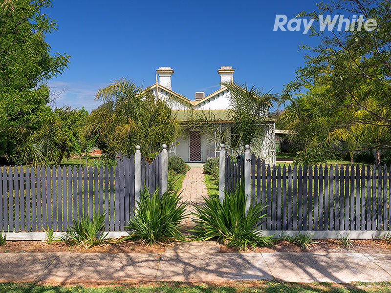 42 Albert Street, Corowa, NSW 2646 Property Details