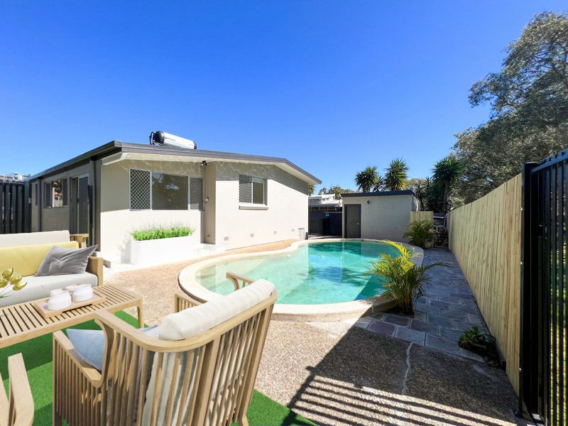 159 MUSGRAVE AVENUE, Labrador, Qld 4215 Property Details