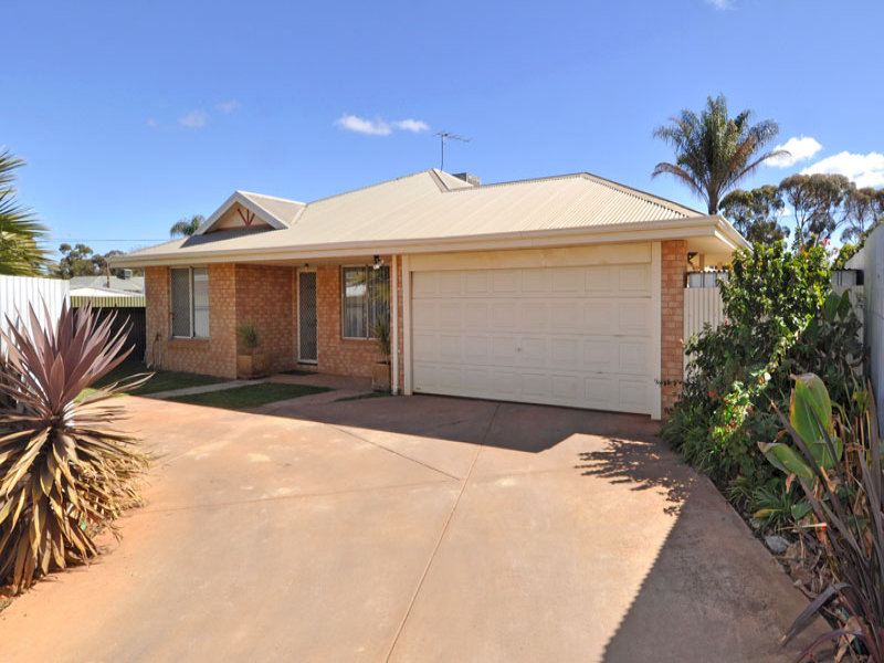 2/68 Wittenoom Street, Piccadilly, Kalgoorlie, WA 6430 Property Details