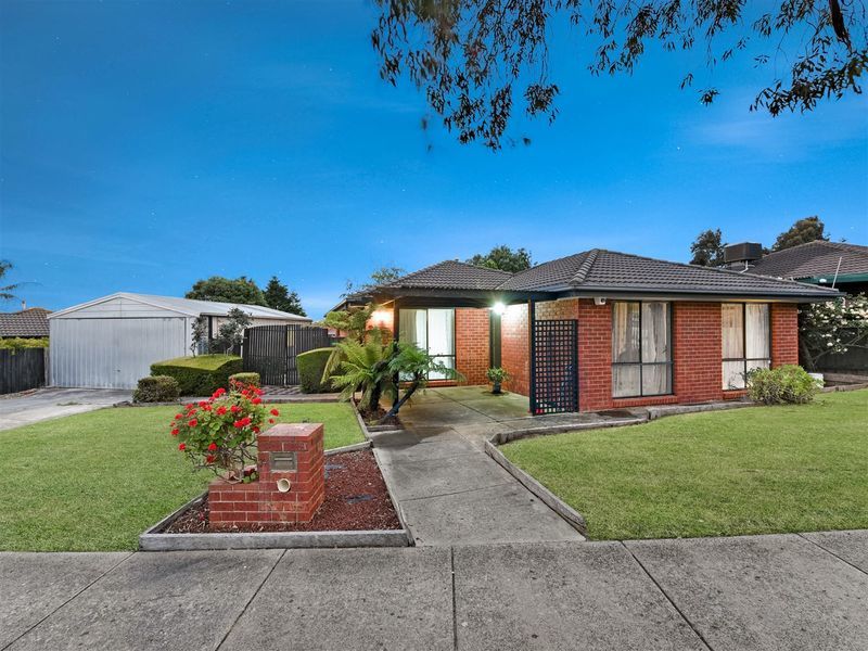 19 Geraldine Drive, Hampton Park, VIC 3976