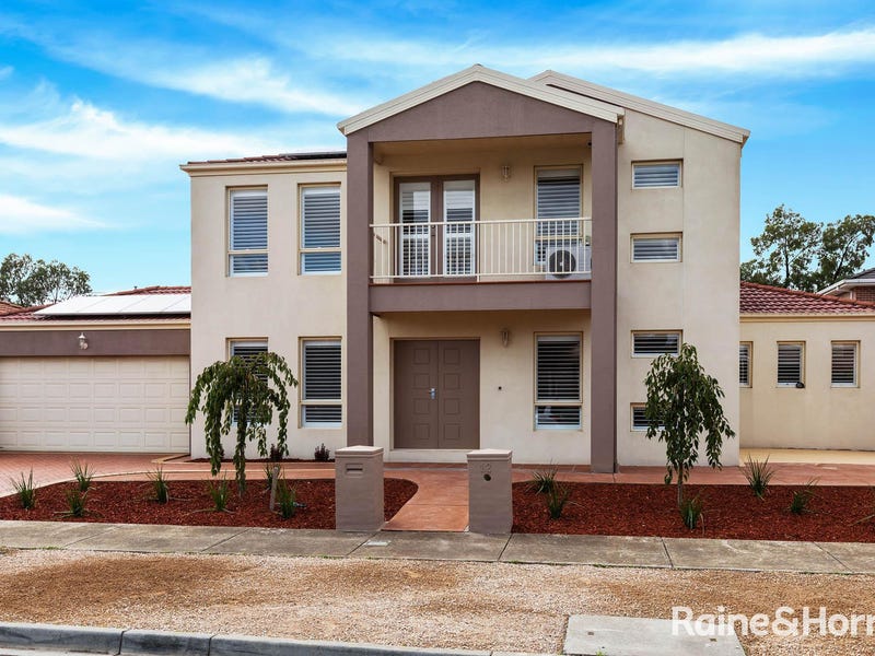 12 Jasmine Road, Cairnlea, VIC 3023