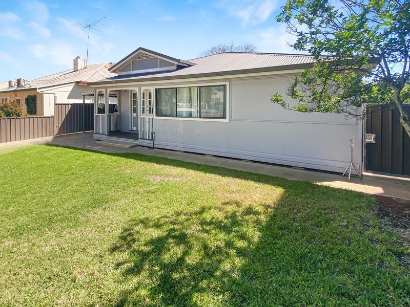 15 Sycamore Street, Leeton, NSW 2705 House for Sale