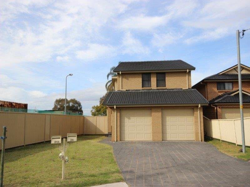34 Canberra Avenue, Casula, NSW 2170