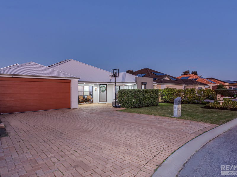 17 Finglas Meander, Butler, WA 6036