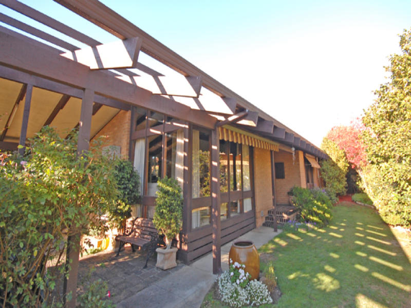 26 Blackwood Drive, Wheelers Hill, Vic 3150