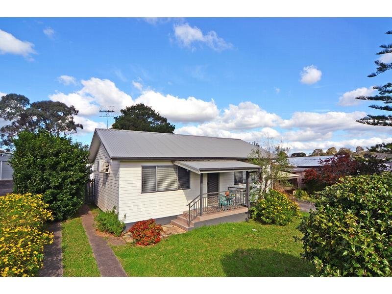 8 Albatross Road, Nowra, NSW 2541