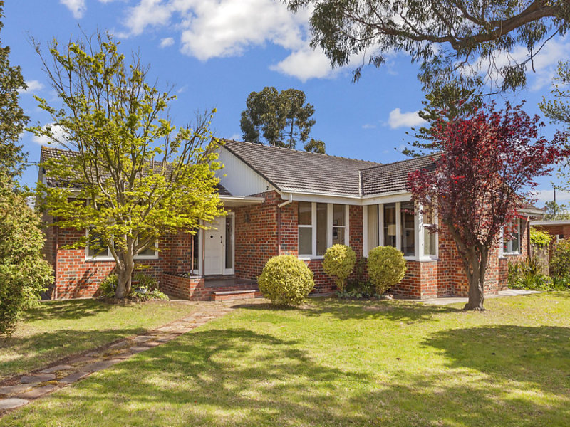 2 4 Chester Street, Newtown, Vic 3220 Property Details