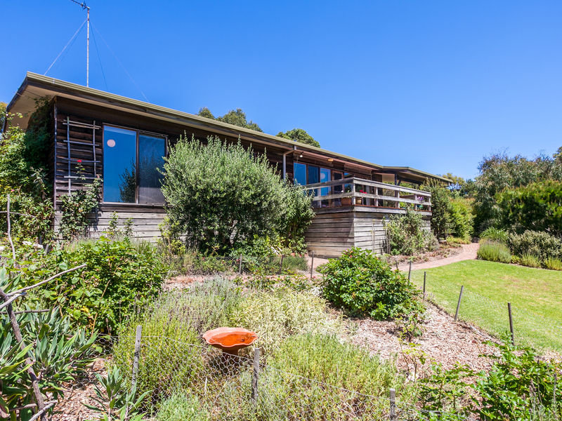 12 Lighthouse Road, Aireys Inlet, VIC 3231
