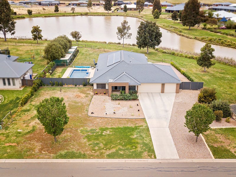 10 Drive, Moama, NSW 2731