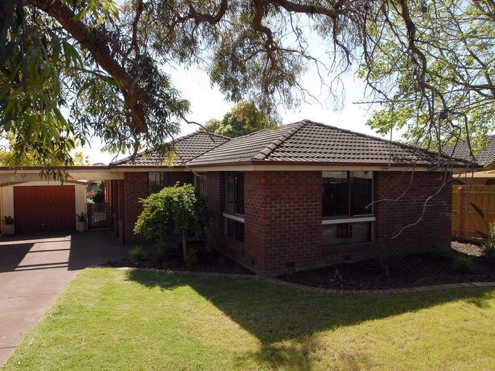 49 Golf Links Road, Frankston, VIC 3199