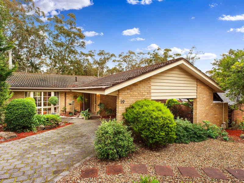 19 MARLOW PLACE, Eltham, Vic 3095 Property Details