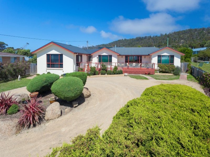 6 Tasman Highway, Bicheno, TAS 7215
