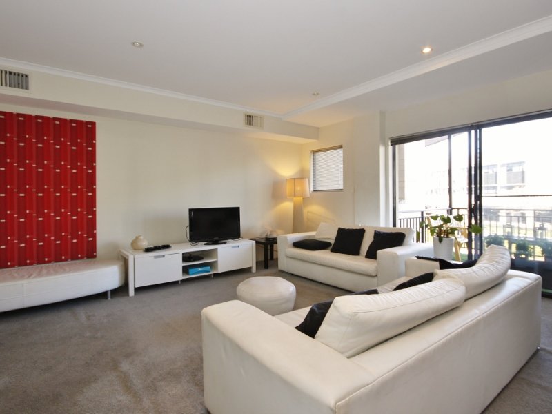 6/2 Centro Avenue, Subiaco, WA 6008