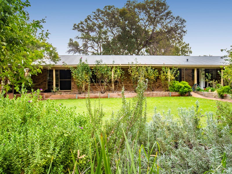 37 Bradshaw Road, Byford, WA 6122 Property Details