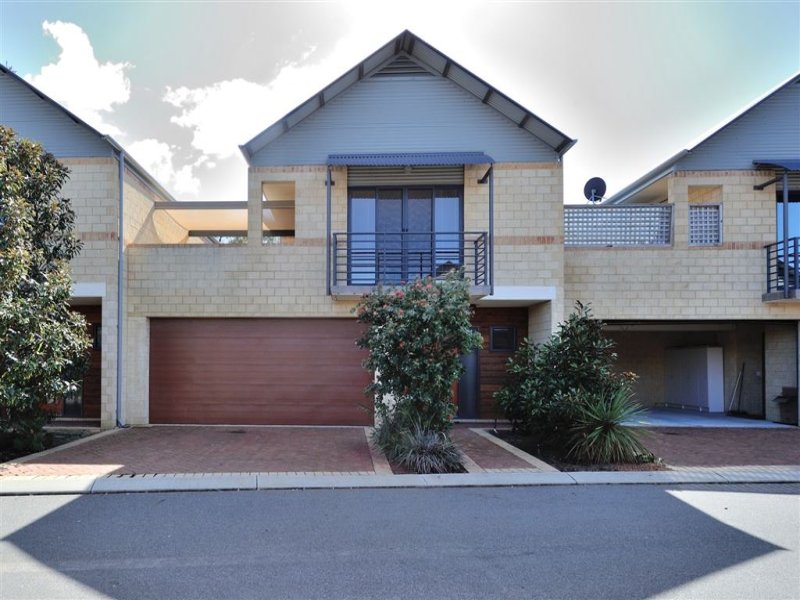 2/3 Sloan Street, Rockingham, WA 6168 Property Details