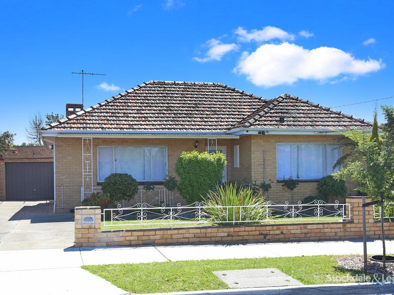 8 Waratah Street Thomastown Vic 3074 Realestate Com Au