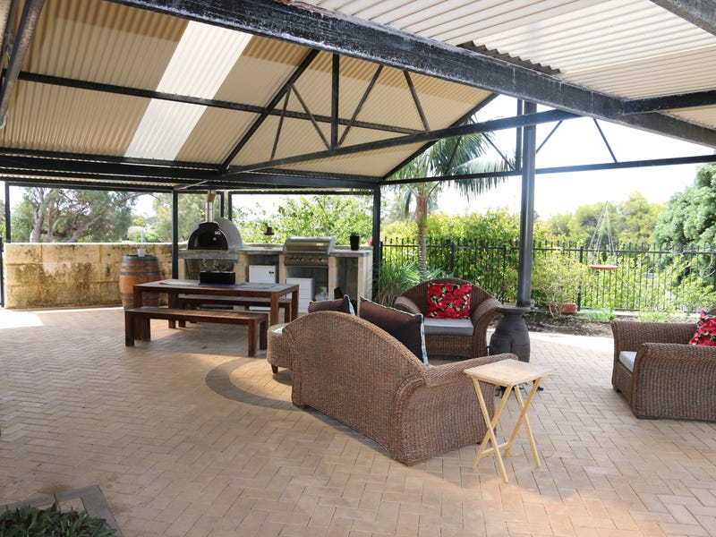 19 Newquay Close, Yanchep, WA 6035 Property Details