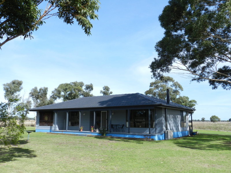 460 Creek Road, Bairnsdale, VIC 3875