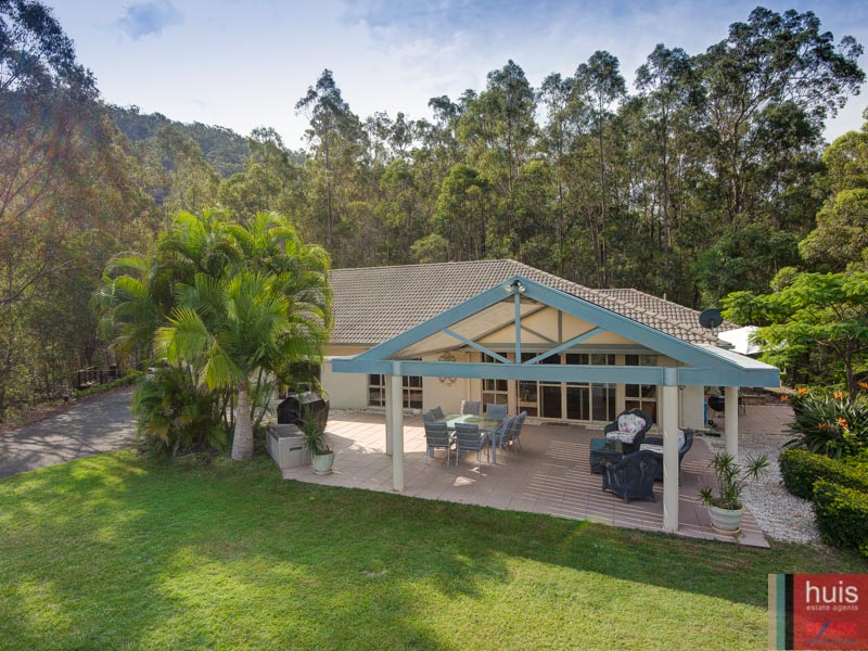 3 Millbrook Drive, Pullenvale, Qld 4069 Property Details