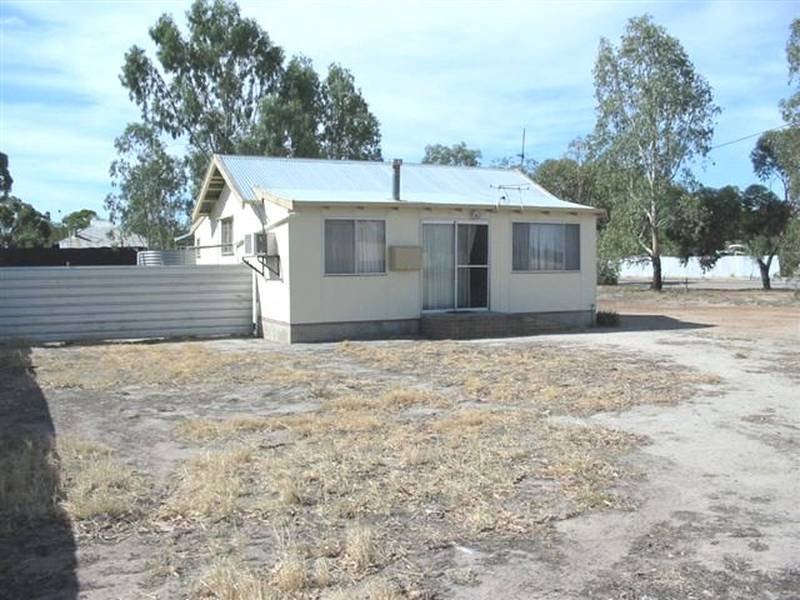 71 Rason Street, Kellerberrin, WA 6410