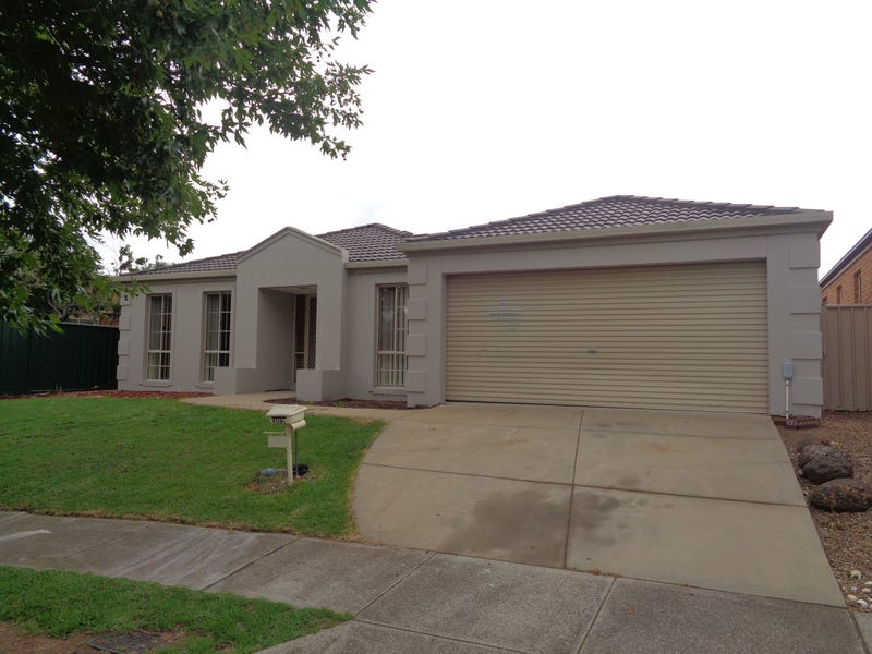 303 Westwood Drive, Burnside, VIC 3023