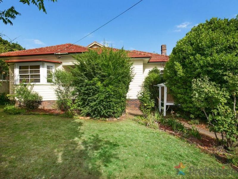 166 Marsh Street, Armidale, NSW 2350 Property Details