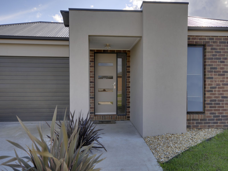 8 Hammond Street, Yinnar, VIC 3869