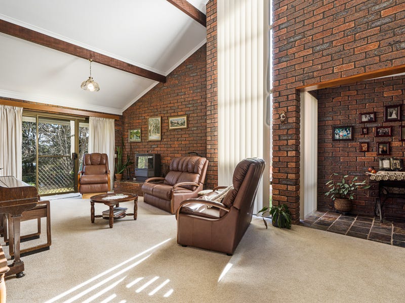 6 Amaroo Avenue, Cowra, NSW 2794 House for Sale