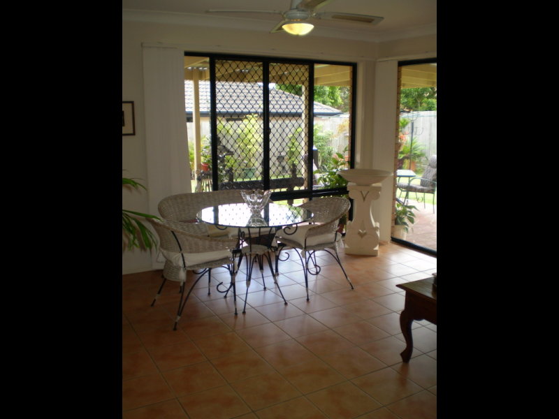 7 Balmoral Place, Forest Lake, Qld 4078