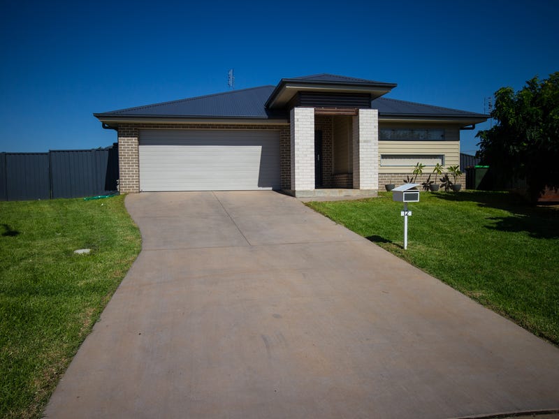 12 Mossgiel Close, Parkes, NSW 2870 Property Details