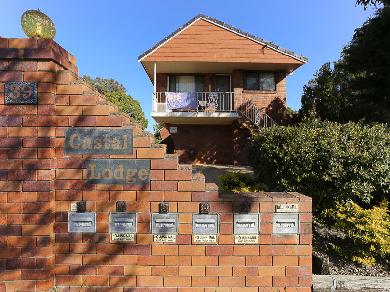 39 Ellen Street, Woody Point, QLD 4019