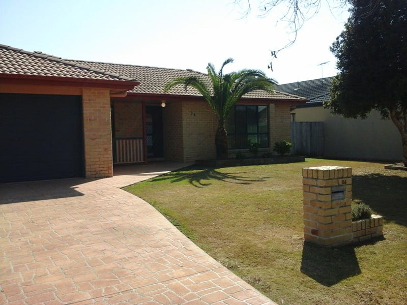 84 Carpenter Way, Sandstone Point, QLD 4511