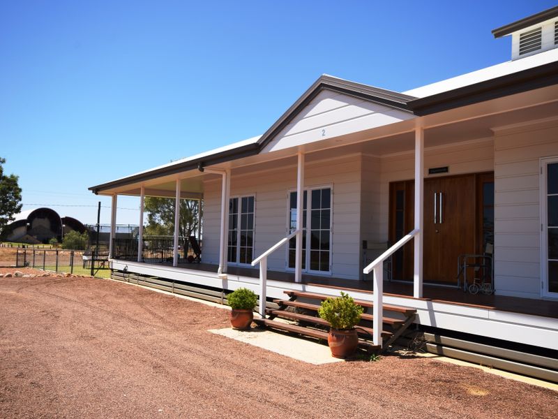 2 Little Curlew Court, Longreach, QLD 4730