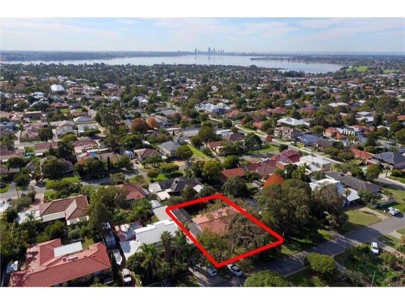 35 Perkins Road, Melville, WA 6156 Property Details