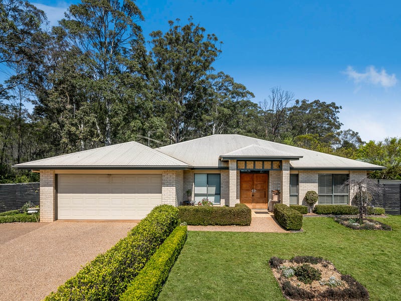 17 Polzin Road, Highfields, Qld 4352 Property Details