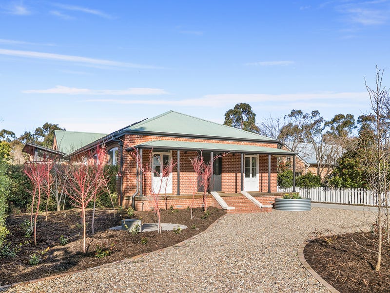 25 Morning Street, Gundaroo, NSW 2620 House for Sale