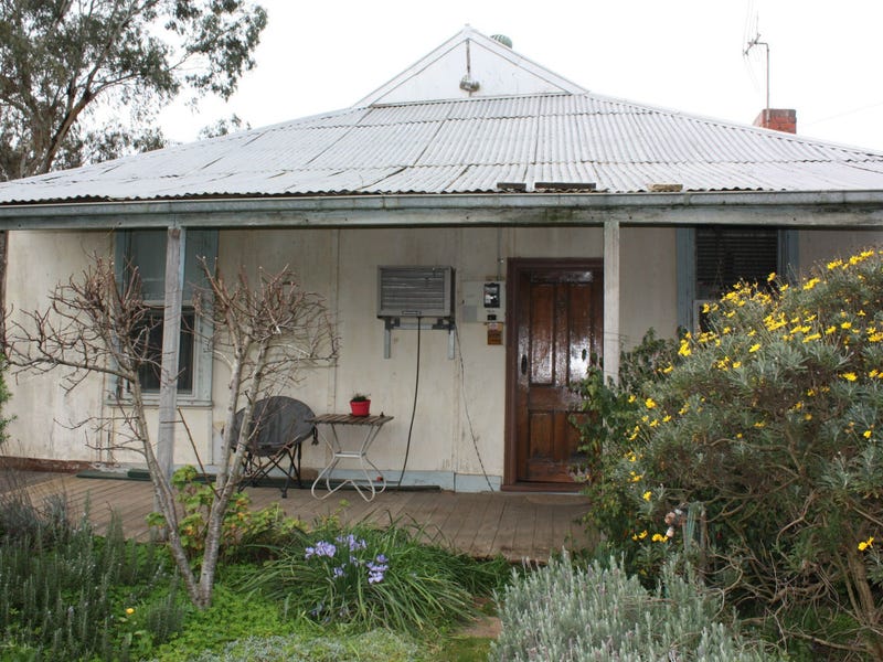 5 Goorang Street, Katamatite, Vic 3649 Property Details