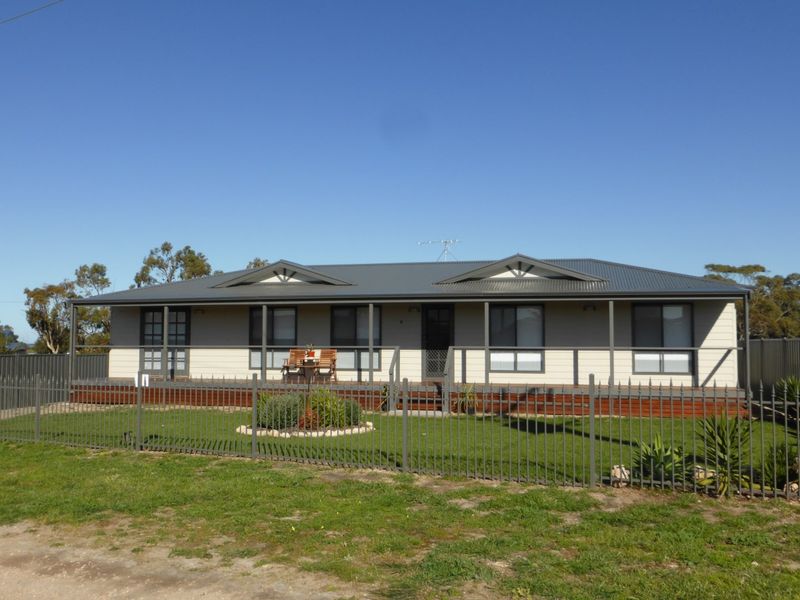 8 Dease Street, Coobowie, SA 5583 Property Details