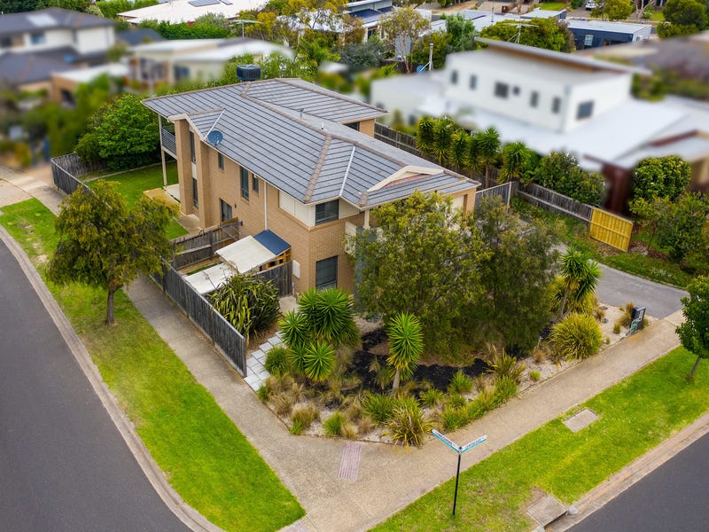 2 Longshore Street, Torquay, Vic 3228 House for Sale