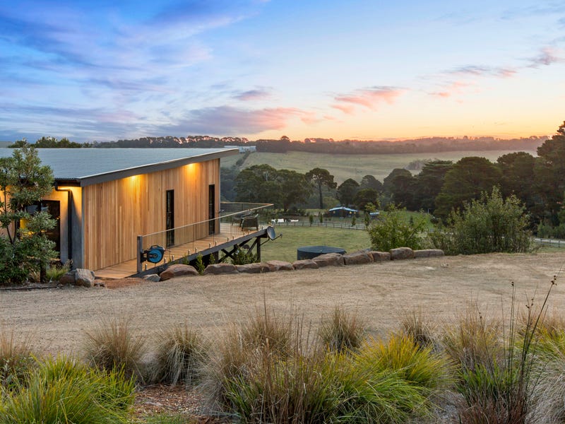 74 Shoreham Road, Red Hill South, VIC 3937