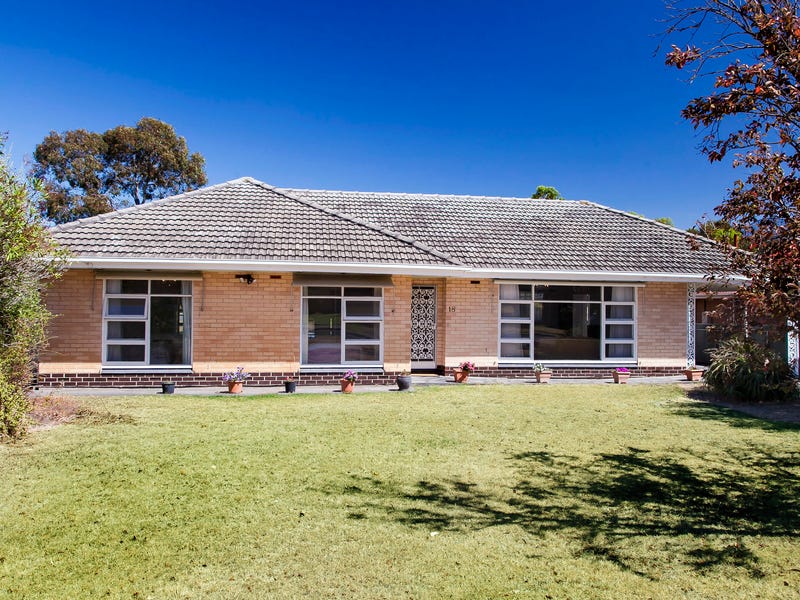 18 Eden Avenue, Bellevue Heights, SA 5050