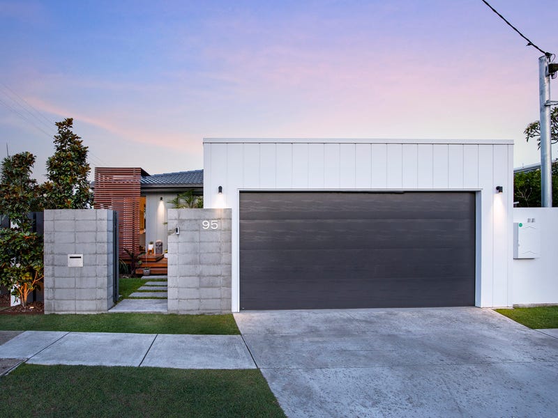 95 Tahiti Avenue, Palm Beach, QLD 4221