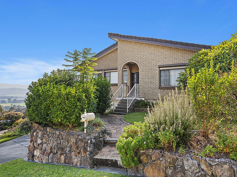 5 Crest Road, Albion Park, NSW 2527