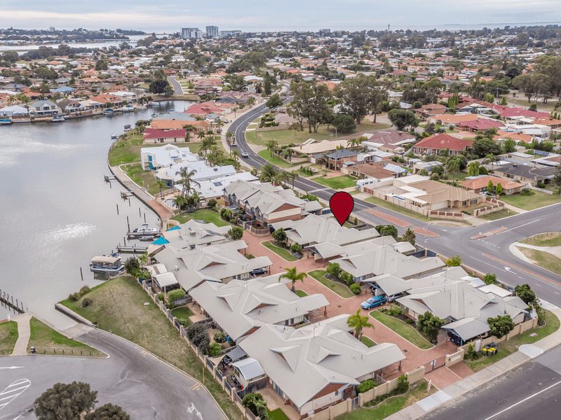 13/1 Waterside Drive, Dudley Park, WA 6210