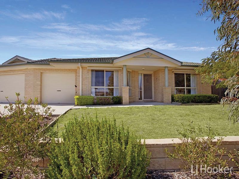 7 Binney Close, Dunlop, ACT 2615 Property Details